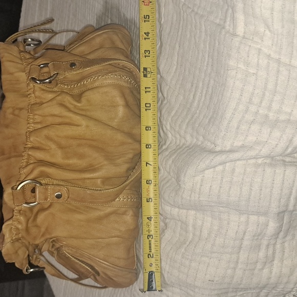 Junior Drake Large Buttersoft Leather Shoulder bag - Picture 7 of 13